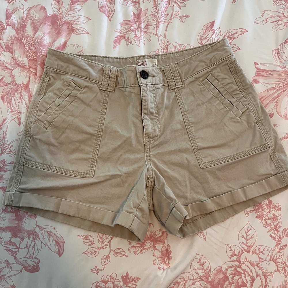 SO brand size 9 shorts